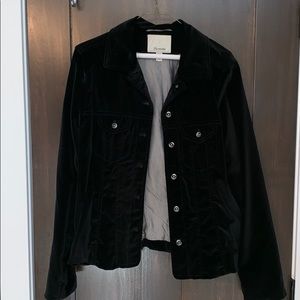Black faconnable velvet jacket.